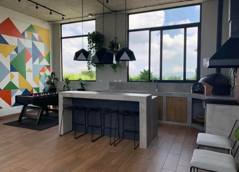 Rento Apartamento en Edificio Roque zona 2