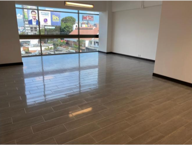 En venta Oficina para estrenar en zona 10