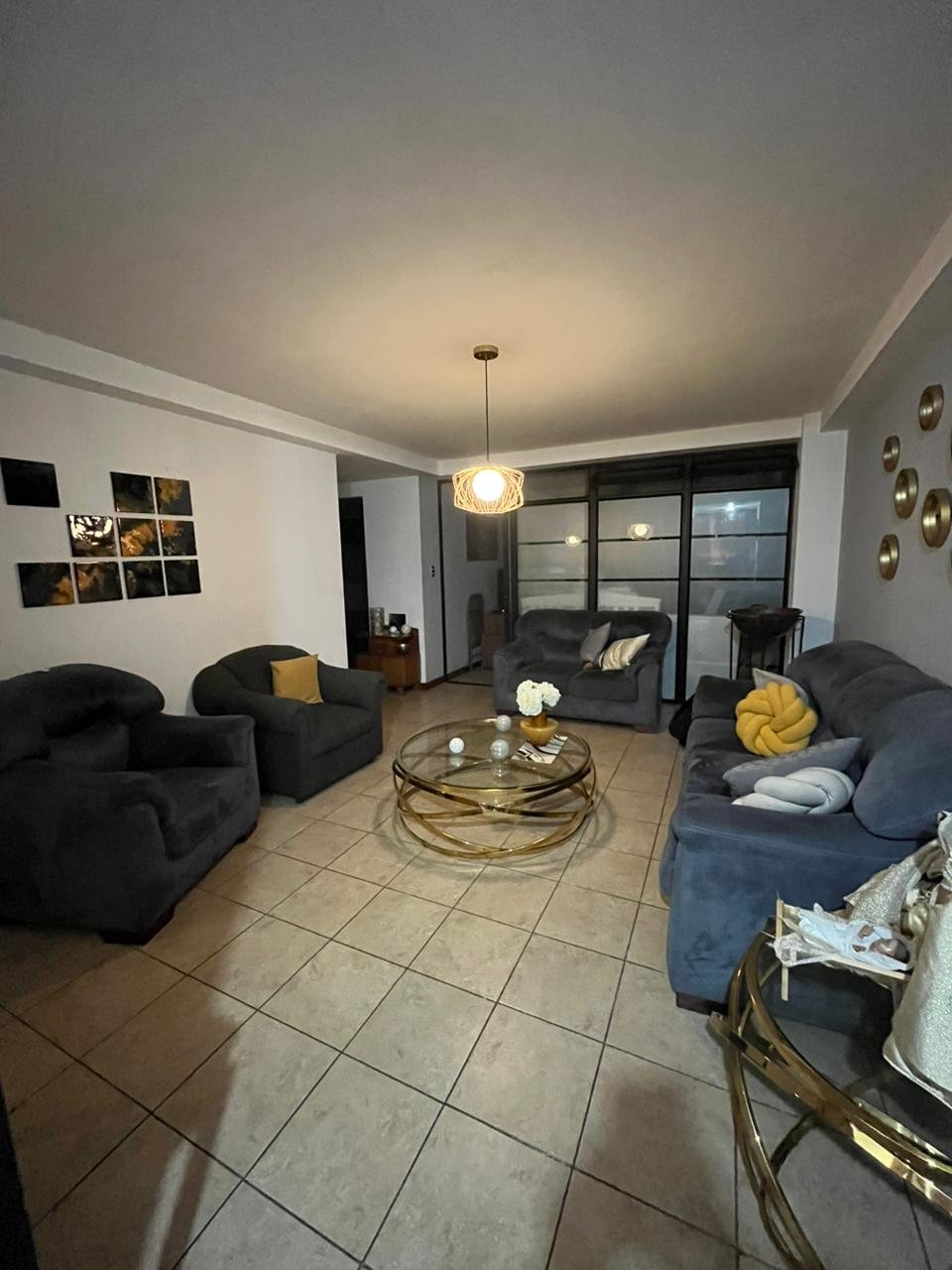 Alquilo apartamento amueblado 2 habitaciones en zona 9