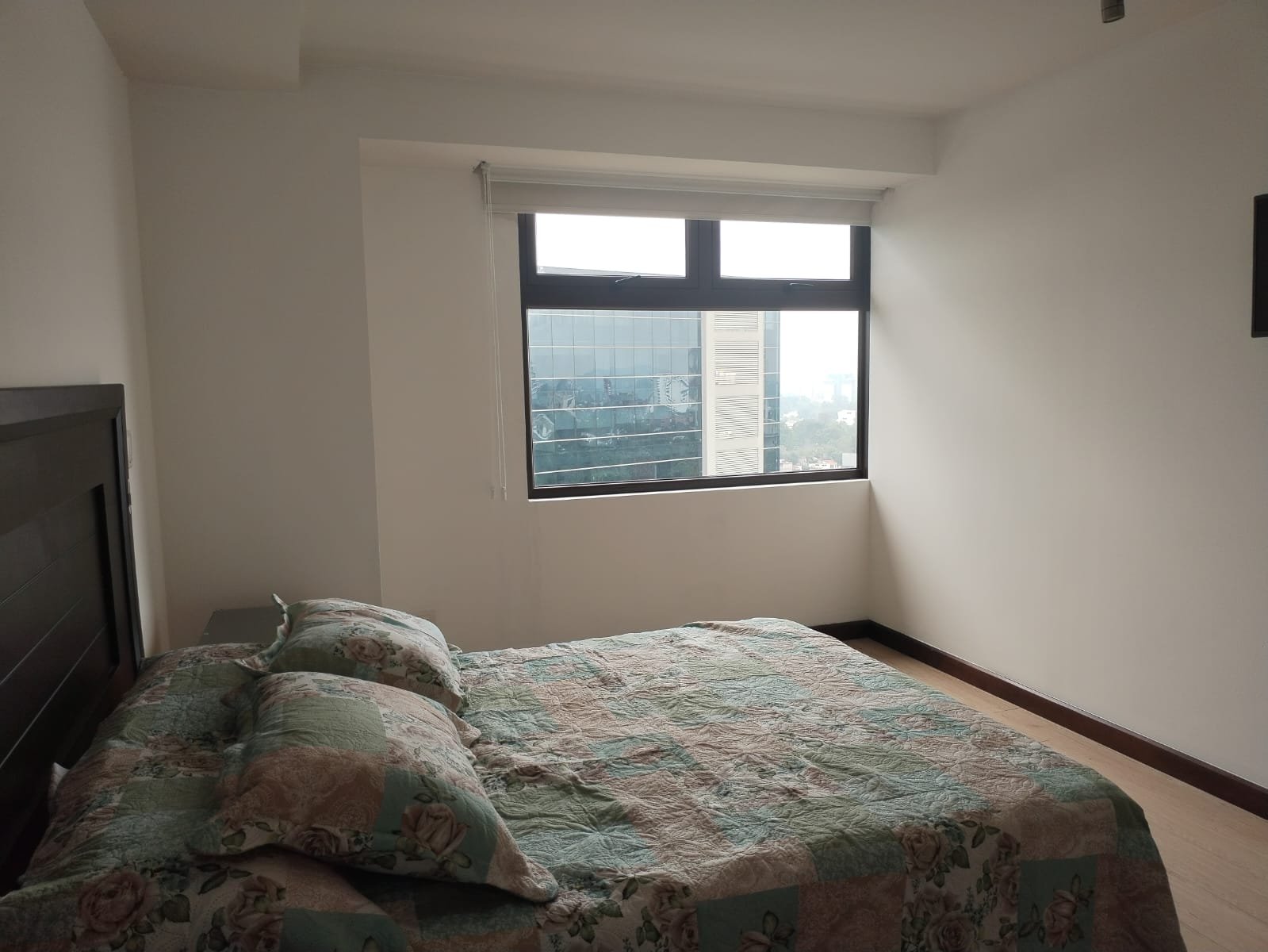 Apartamento En Alquiler Edificio Veinti4 Amueblado