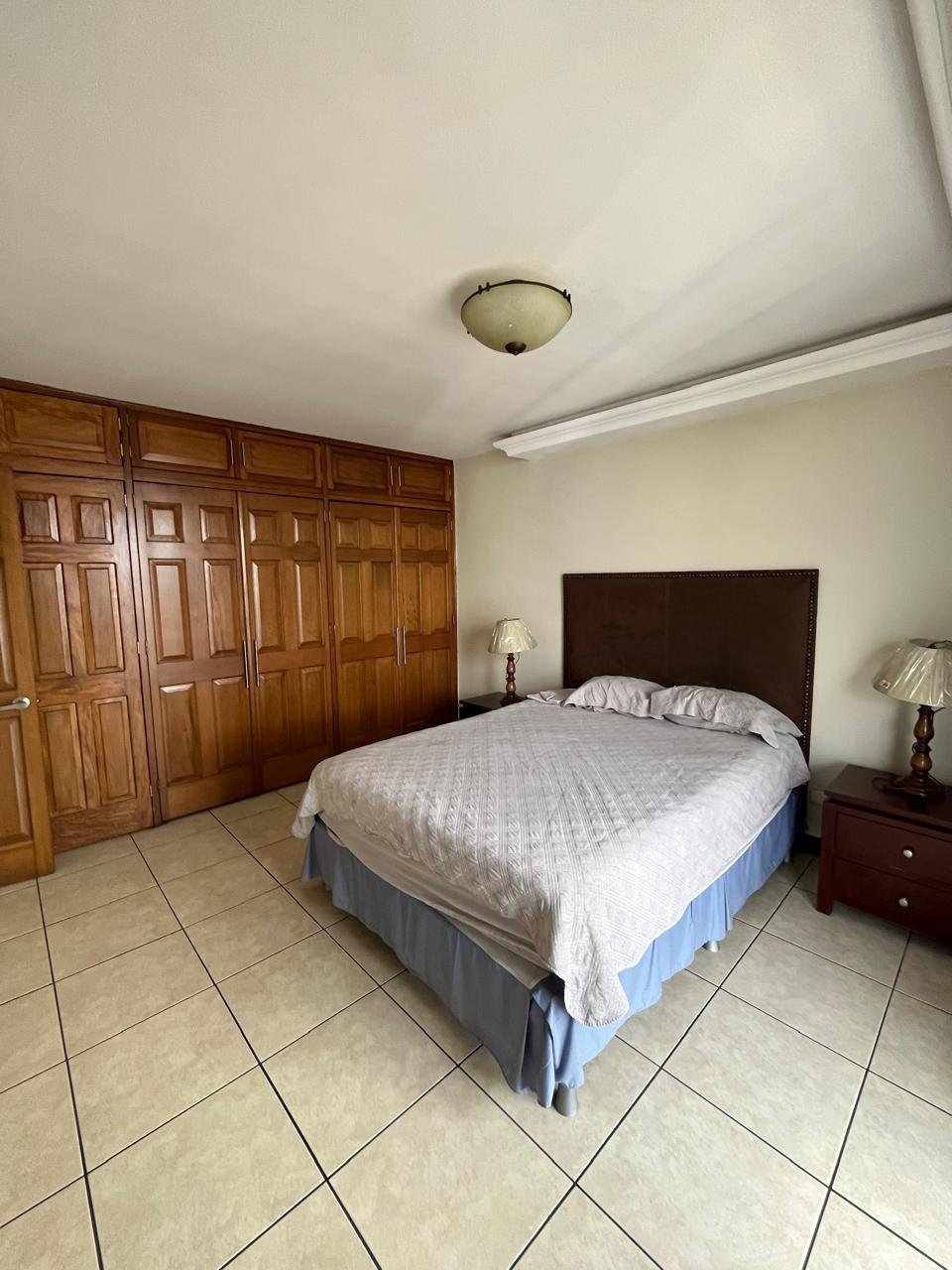 Apartamento en Renta Amueblado en Zona 9