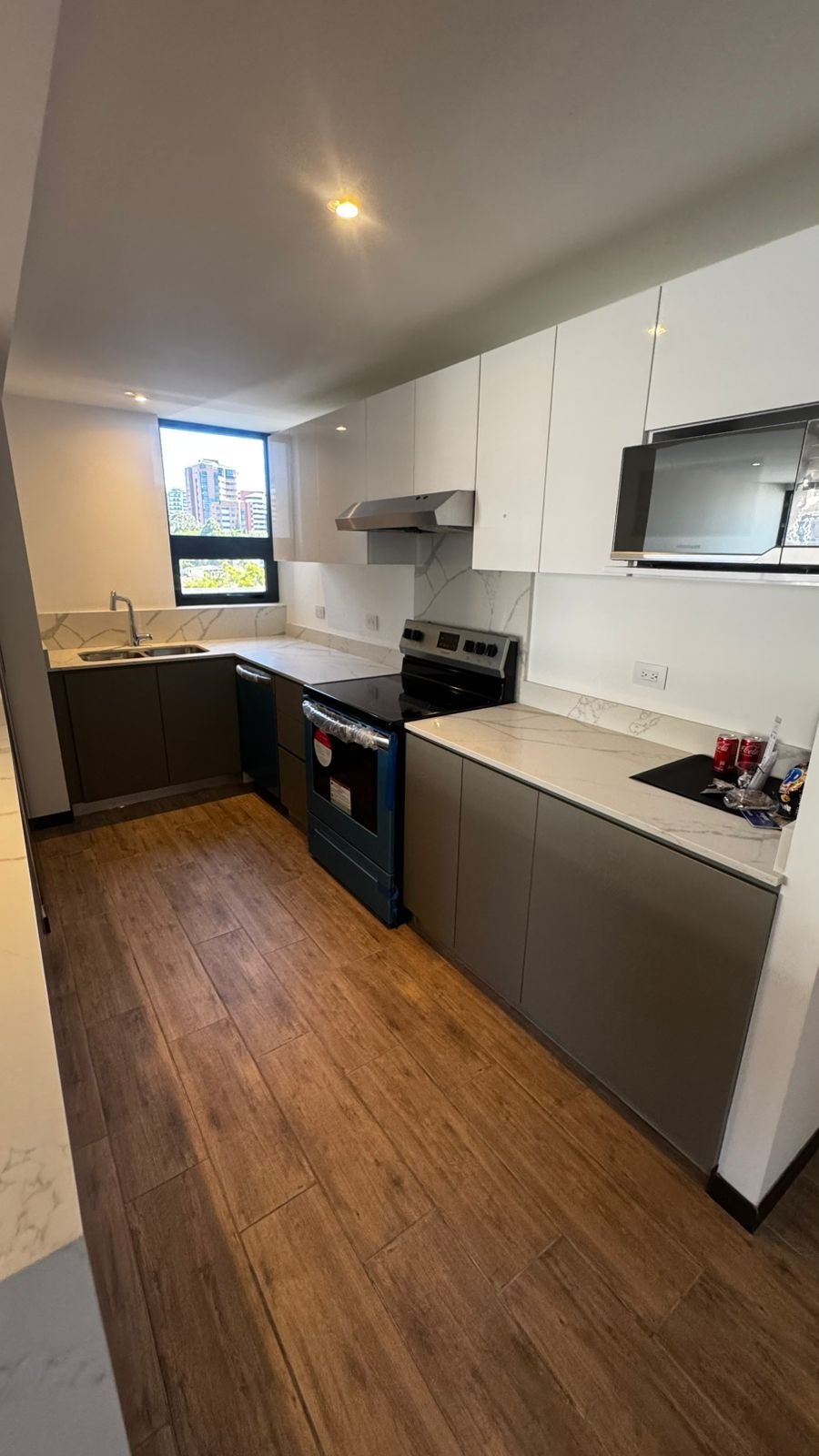 Apartamento en Renta Nuevo en zona 13