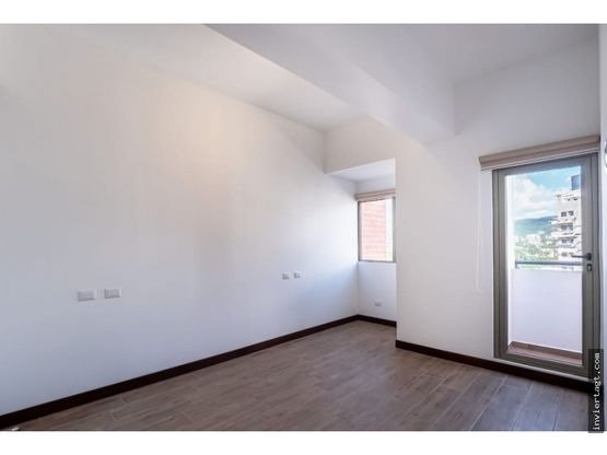 Apartamento en renta de 1 habitación en zona 10