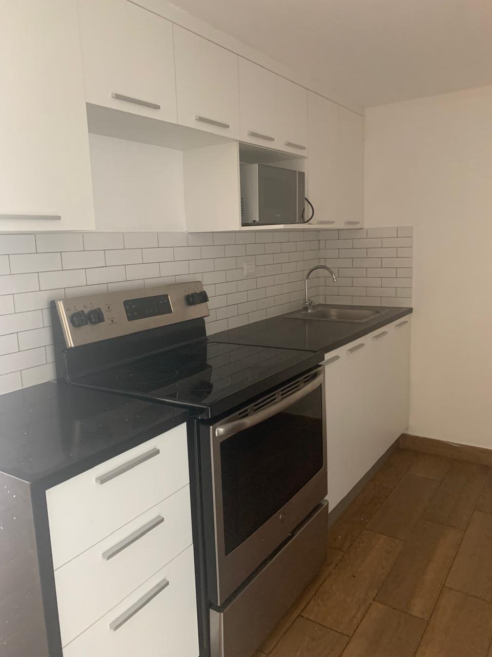Rento Apartamento en Edificio Roque zona 2