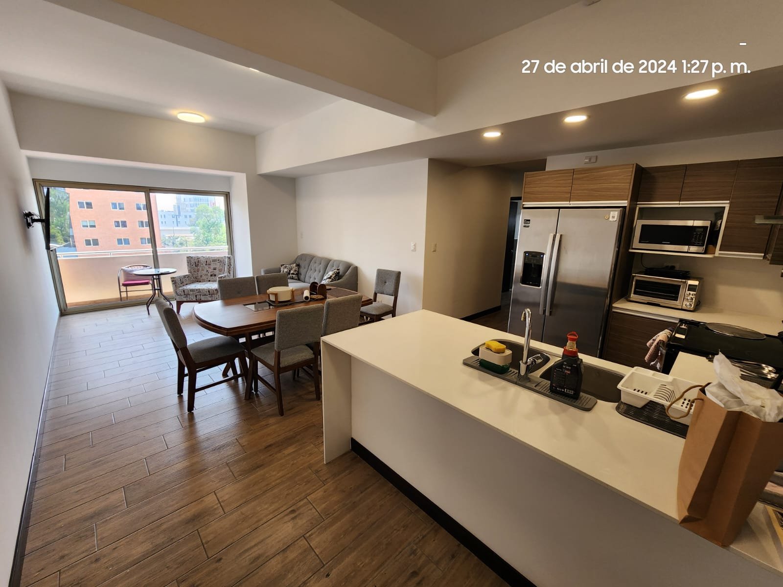 Alquilo Apartamento en zona 10