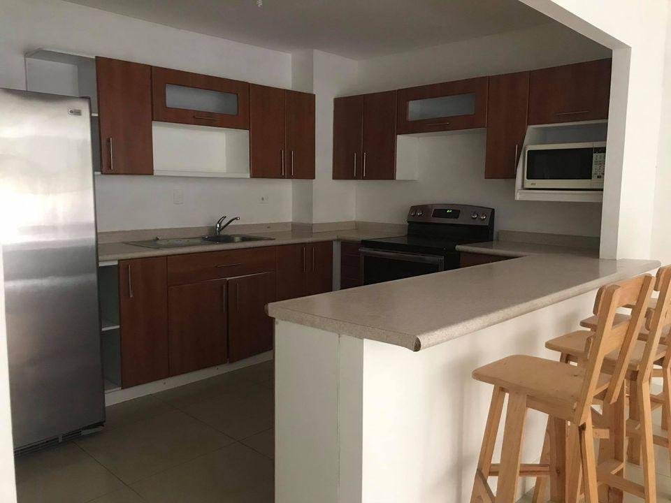 Venta de apartamento de 2 habitaciones Monte Azul III zona 13