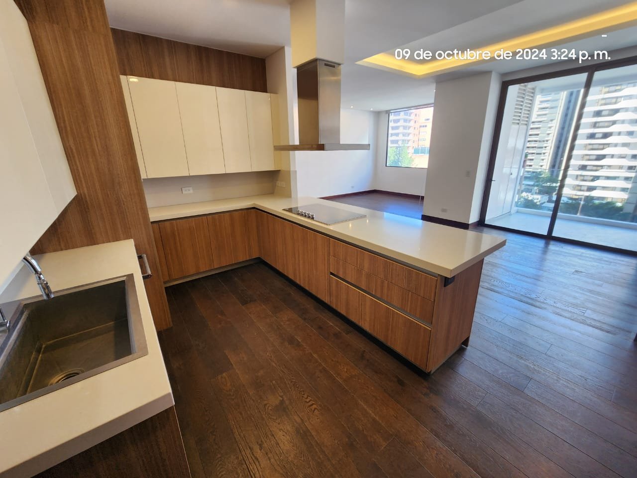 Apartamento en venta en edificio exclusivo zona 14