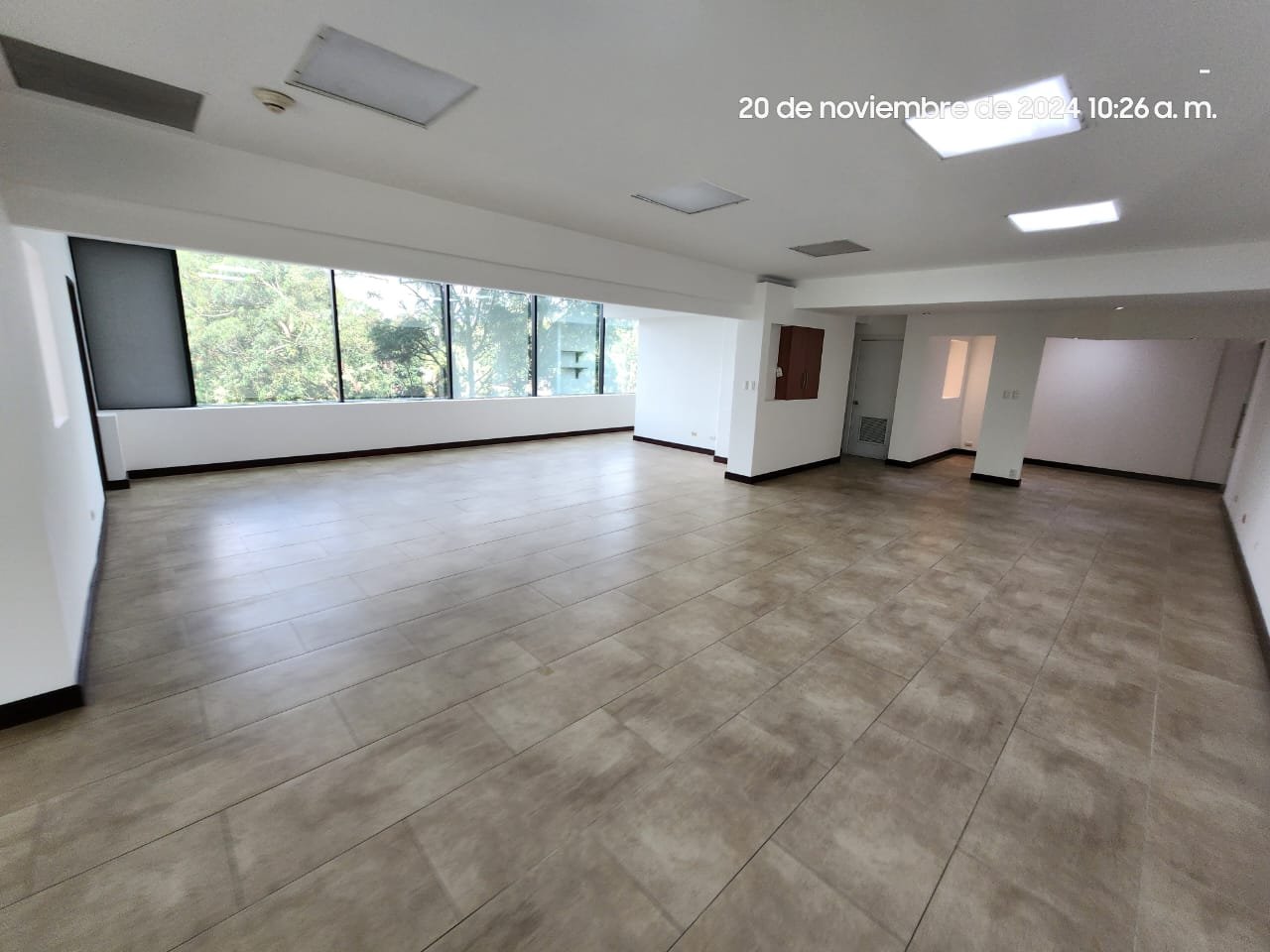 Oficina en Venta y Renta en zona 14