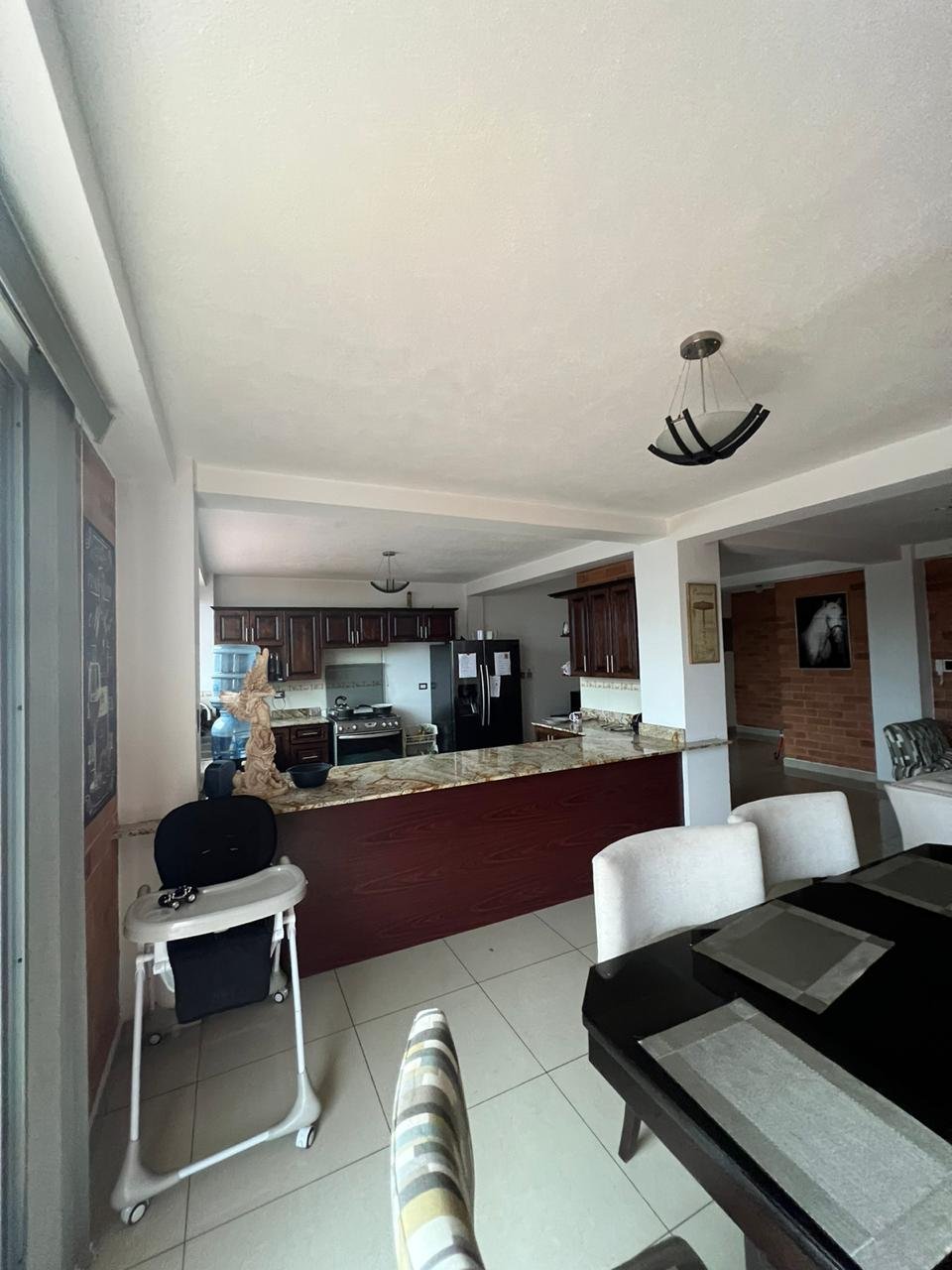 Vendo Casa de 2 niveles en San Cristóbal