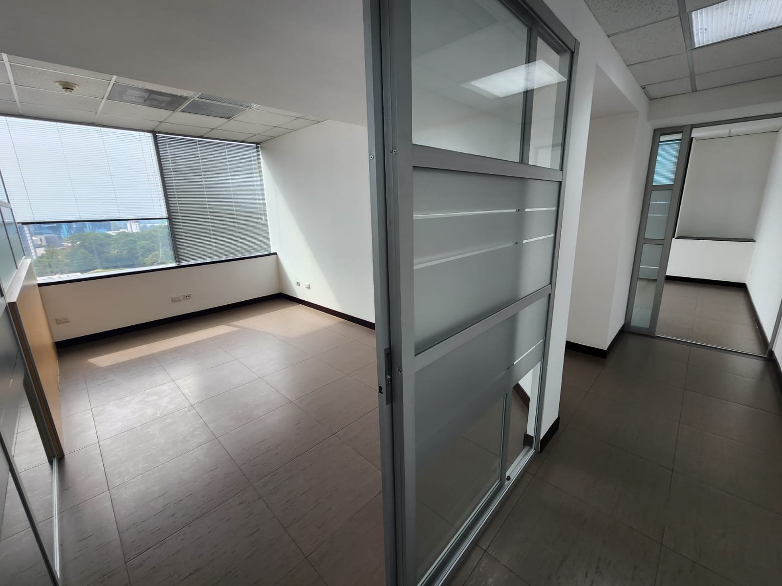 Venta de Oficina en Edificio Europlaza Zona 14