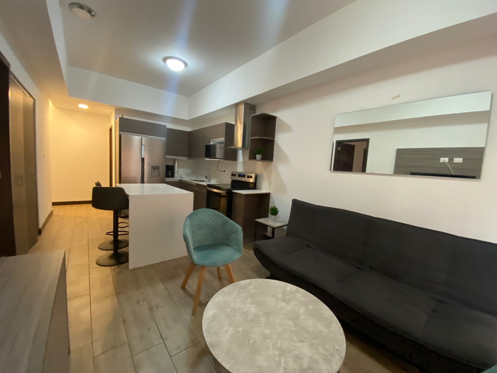 Apartamento en Renta Amueblado zona 10
