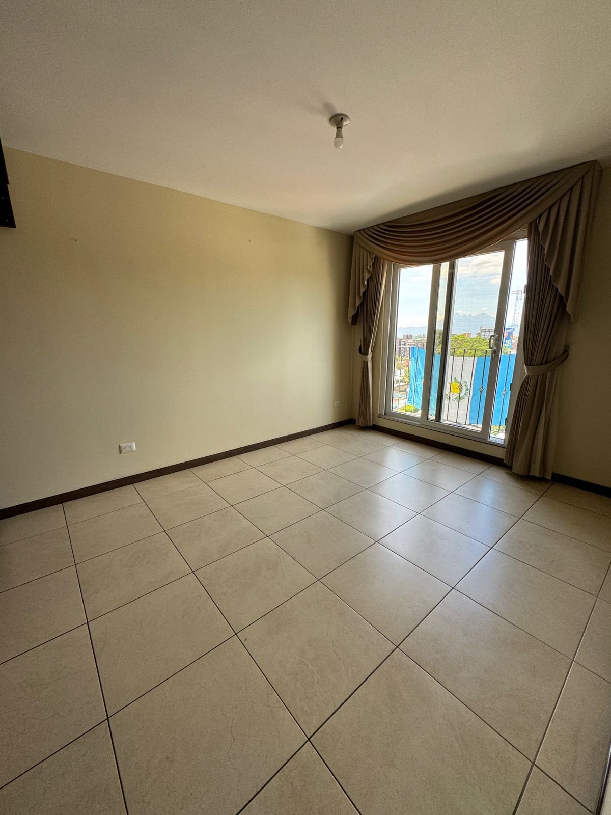 Rento apartamento en Santa María Las Charcas zona 11