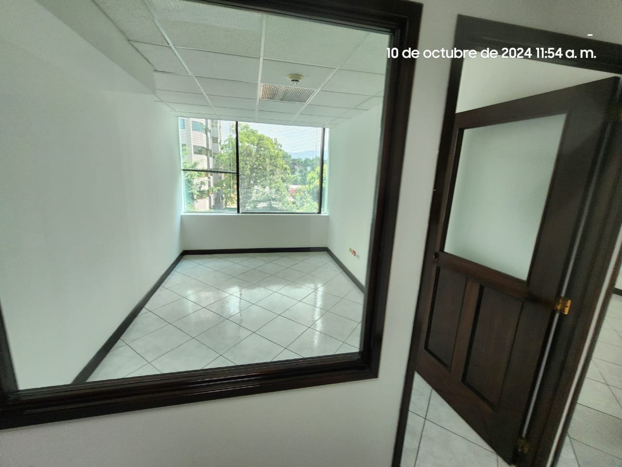 Oficina en venta con 2 baños Edificio Europlaza Zona 14