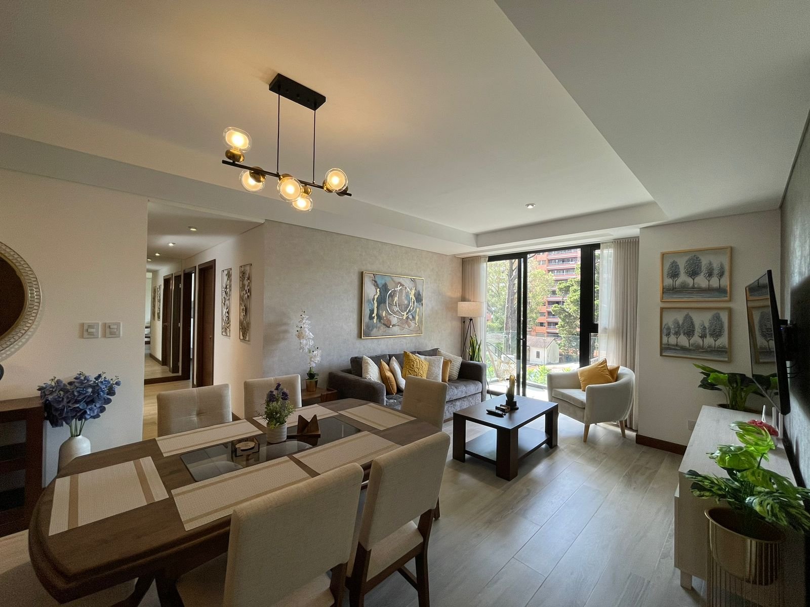 Vendo apartamento amueblado en zona 10 Edificio Reserva 10