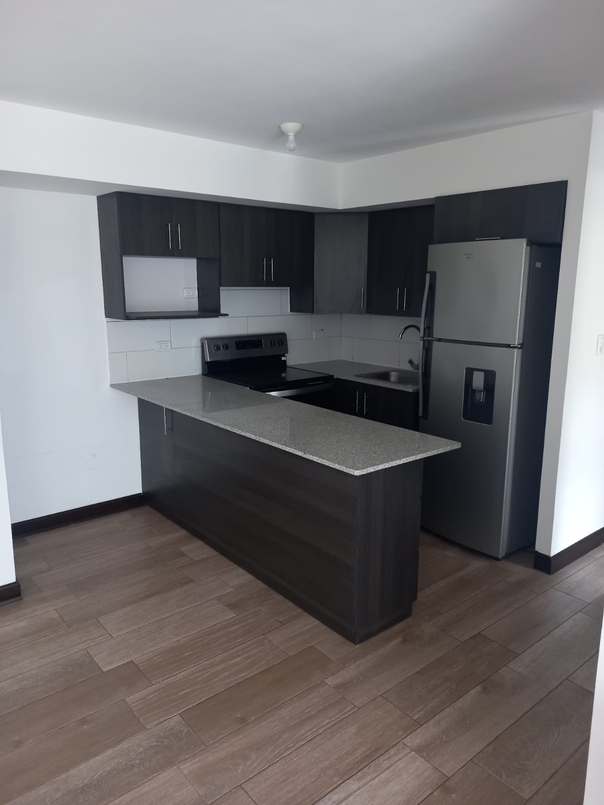 Apartamento en renta Mixco