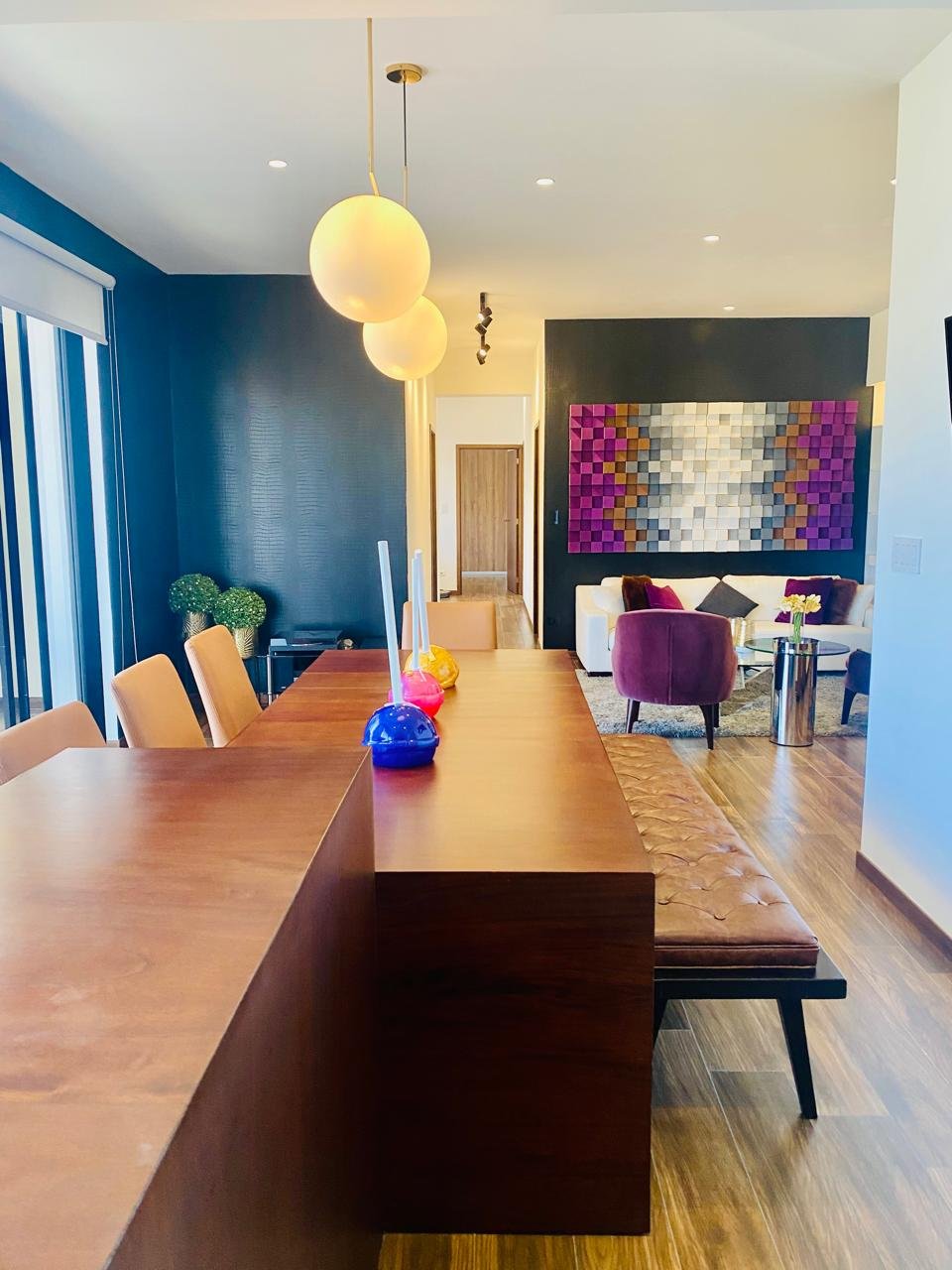 Apartamento en venta 3 habitaciones y cuarto de servicio Z.10