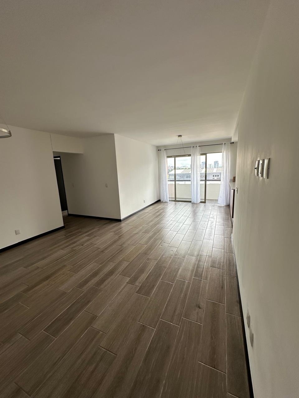 Apartamento nuevo en RENTA en zona 14 La Villa - Pet Friendly