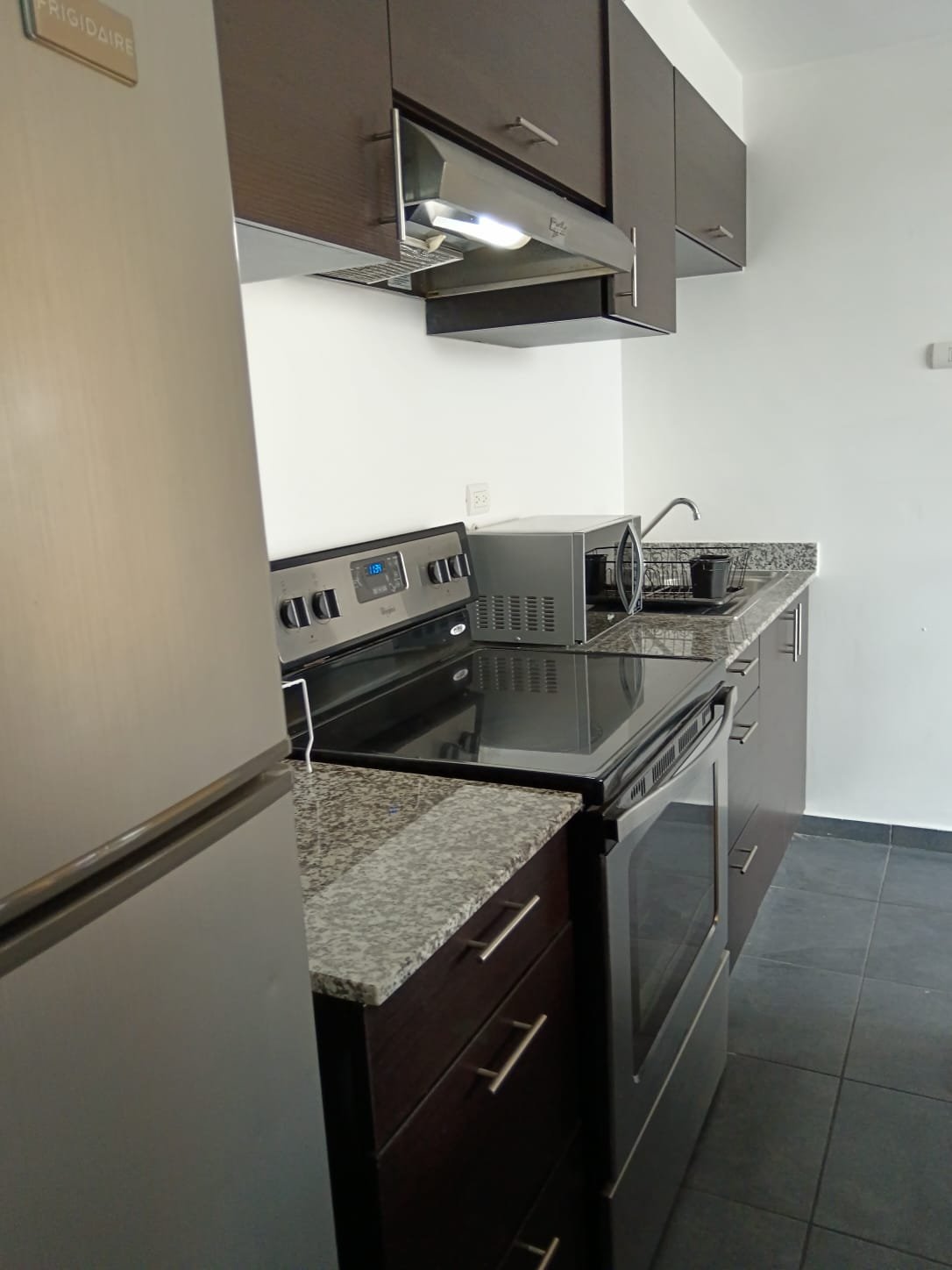 Apartamento amueblado en renta en Mariscal Uno Uno zona 11
