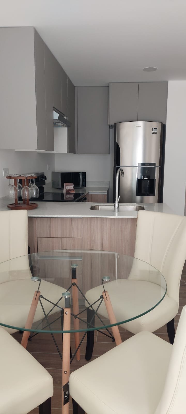 Rento apartamento 1 habitacion Parque 14 zona 14