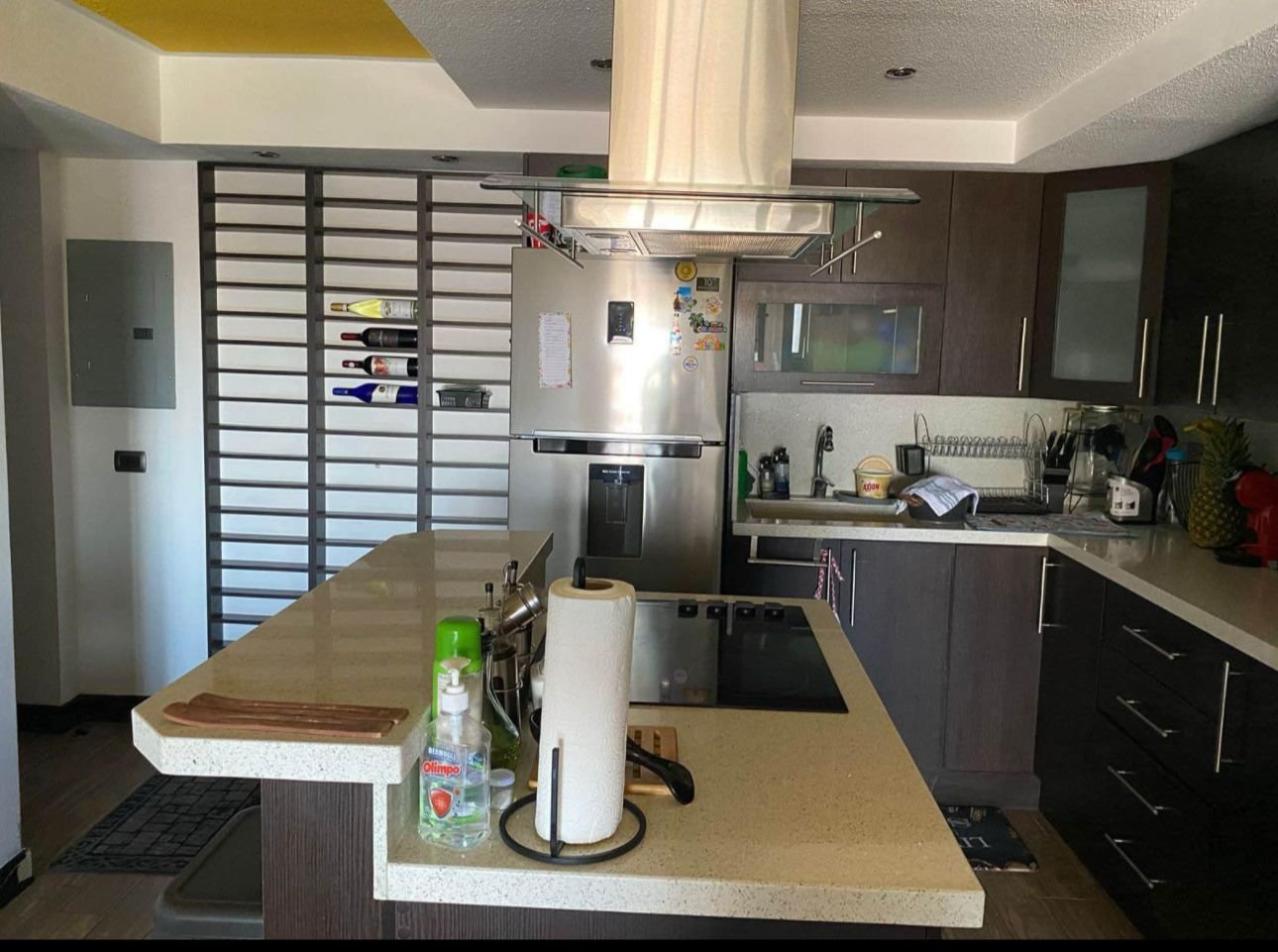 Rento apartamento nivel alto en Jardines de las charcas Z11