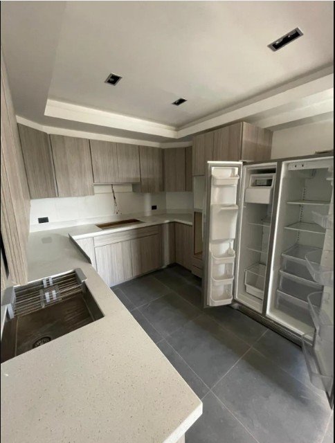 Apartamento en renta de 3 habitaciones en Tiffany 1 Z10