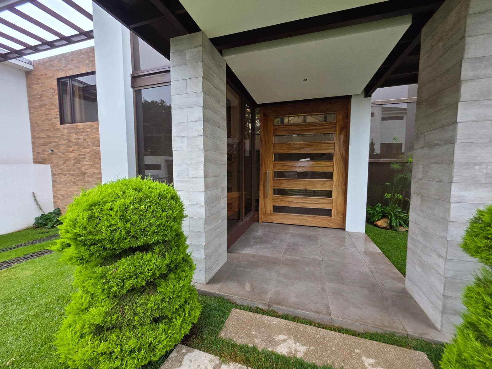 Casa en venta 5 habitaciones CAES Sausalito