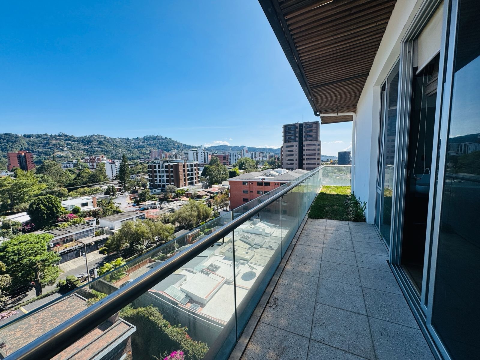 Renta de apartamento de 2 habitaciones en Edificio Midori z15